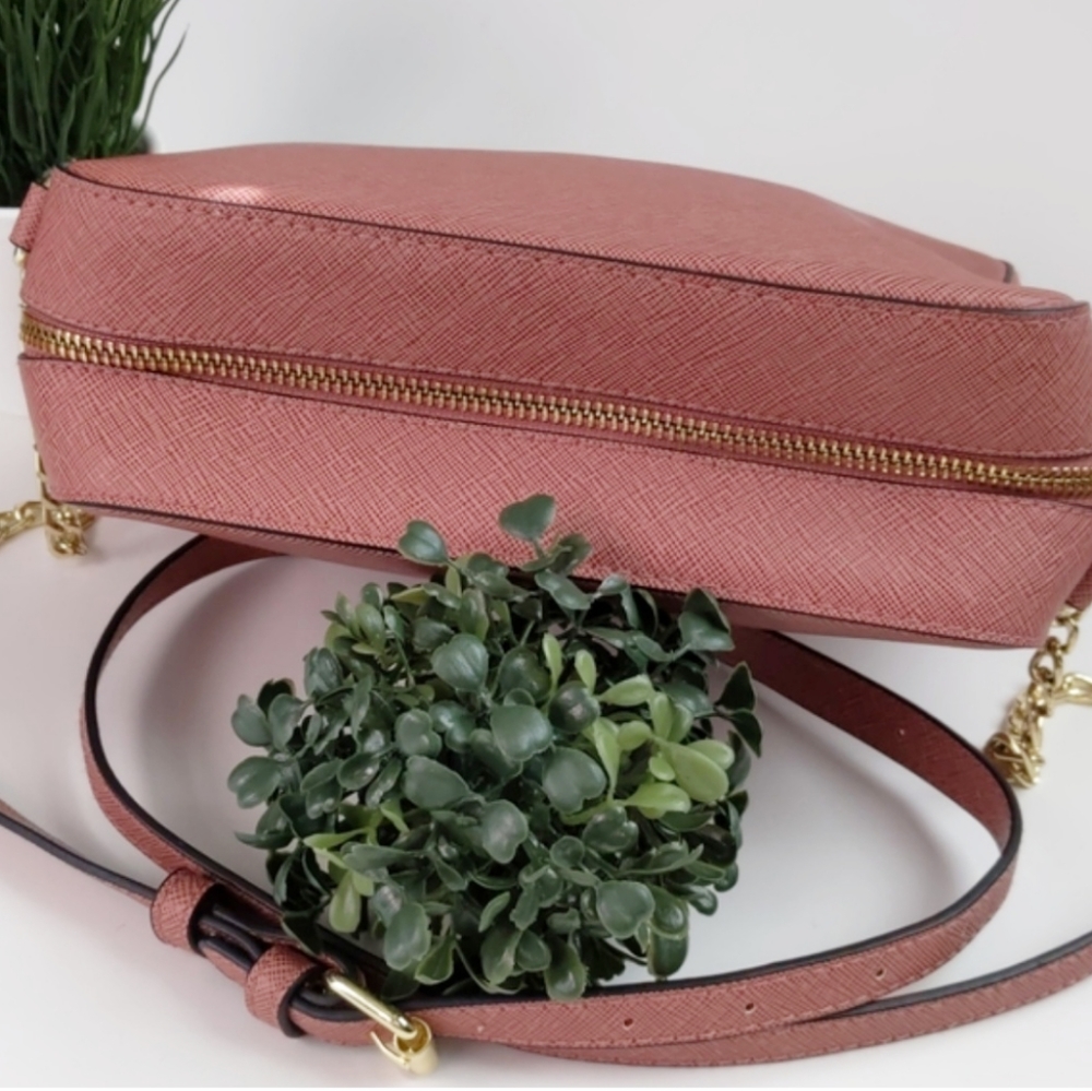 🔴SOLD🔴AND NEW DAY Crossbody bag - Picture 3 of 8